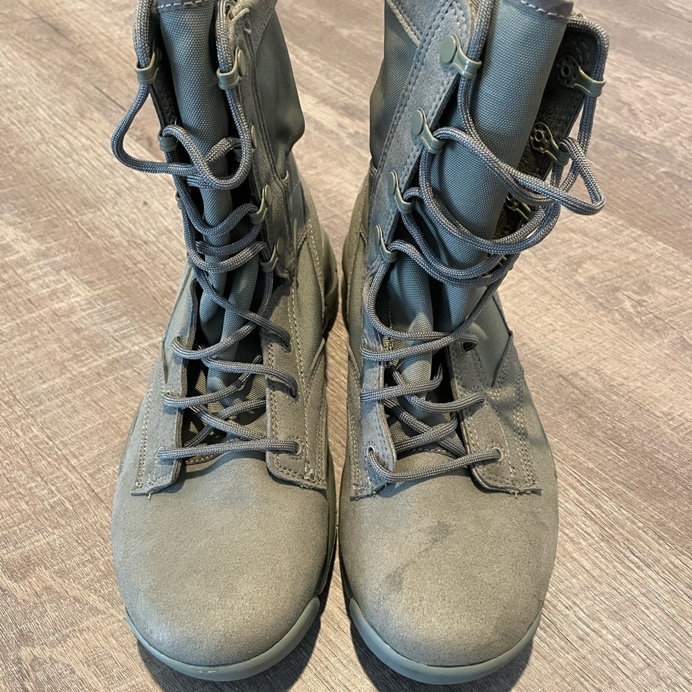 Nike Boots
